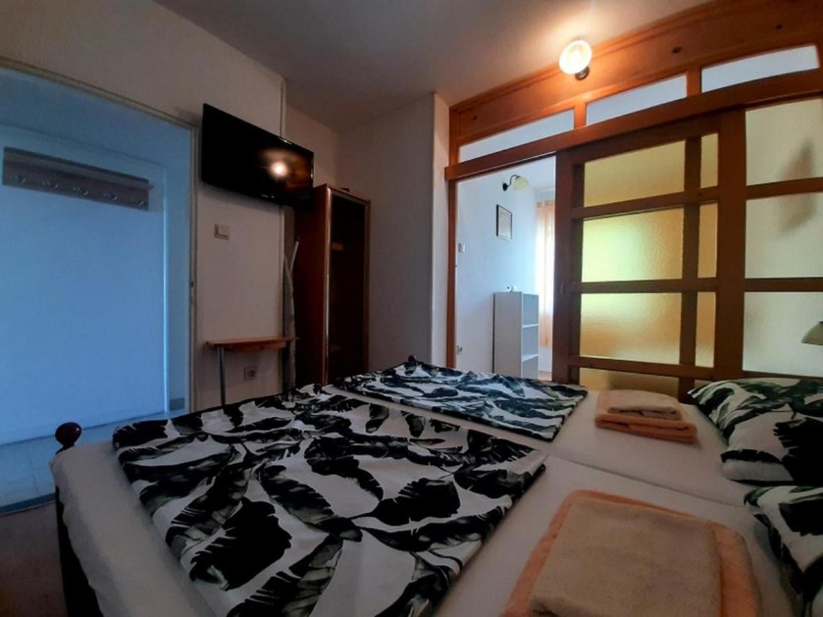 Apartments Nada Krk Island Bagian luar foto