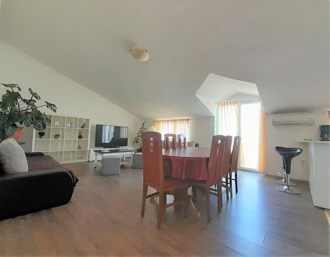 Apartments Nada Krk Island Bagian luar foto