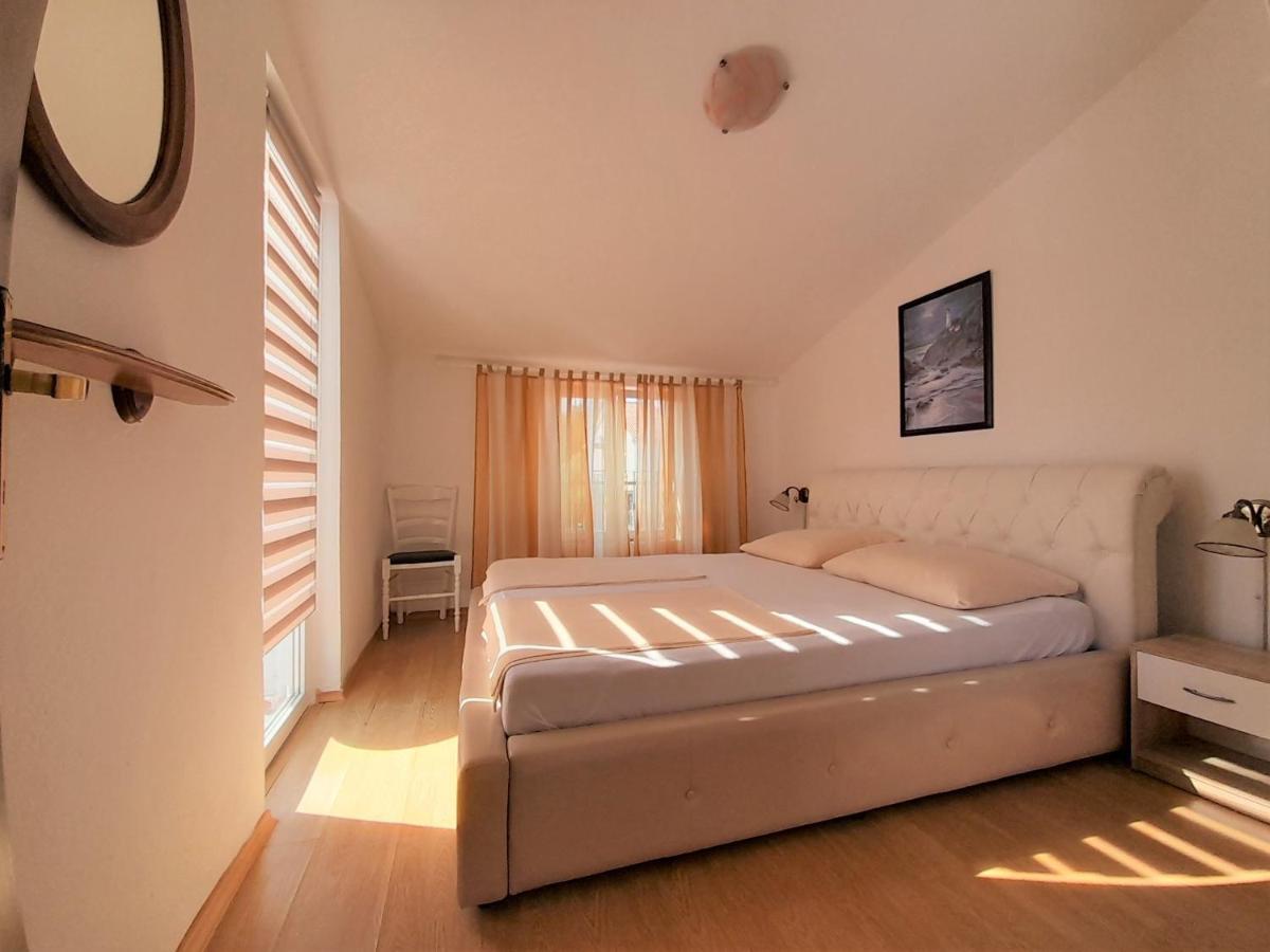 Apartments Nada Krk Island Bagian luar foto