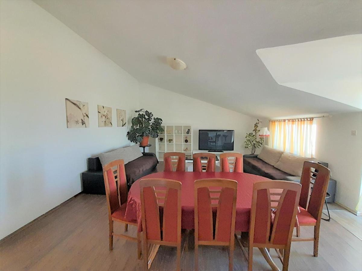 Apartments Nada Krk Island Bagian luar foto