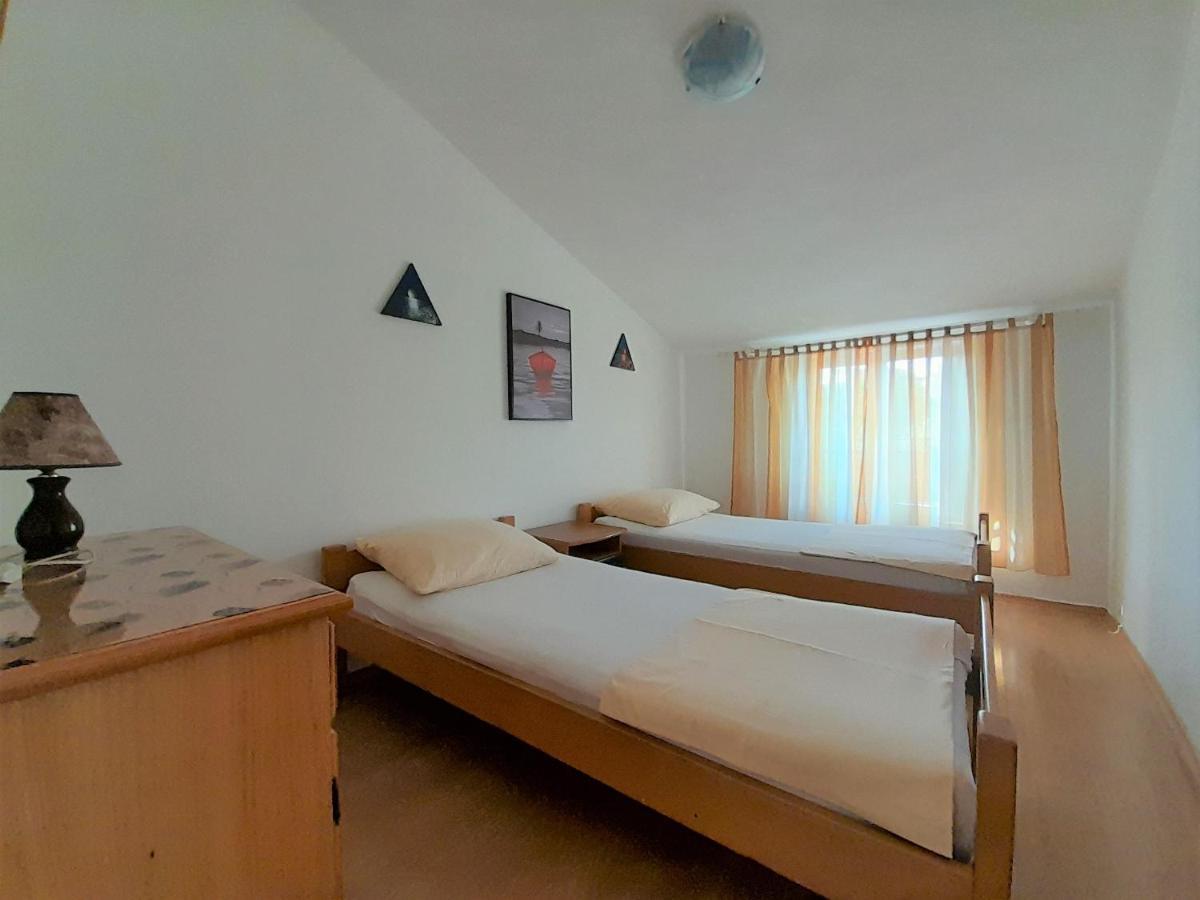 Apartments Nada Krk Island Bagian luar foto