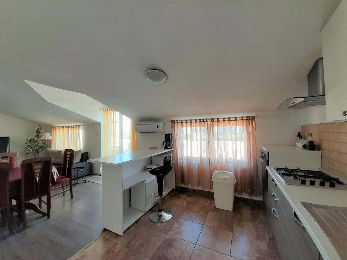 Apartments Nada Krk Island Bagian luar foto