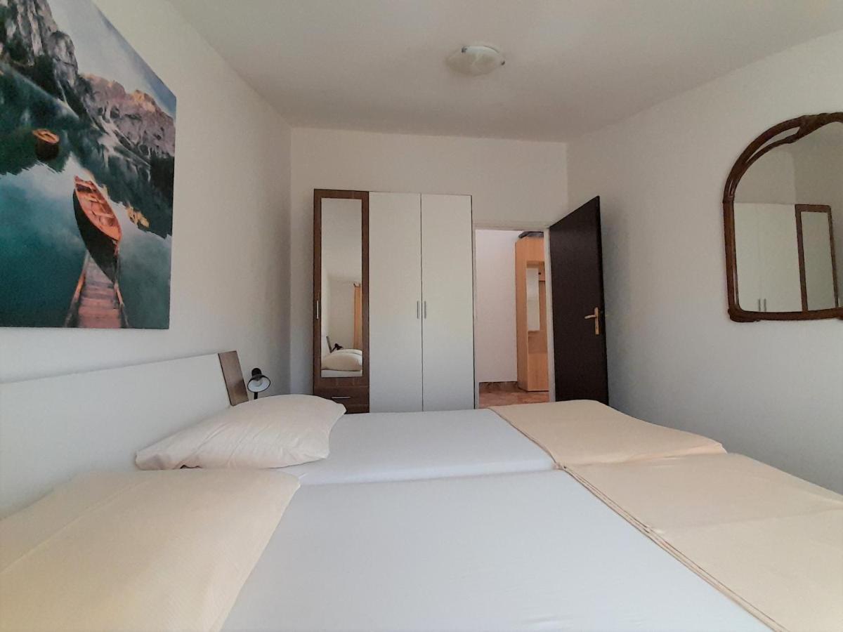 Apartments Nada Krk Island Bagian luar foto